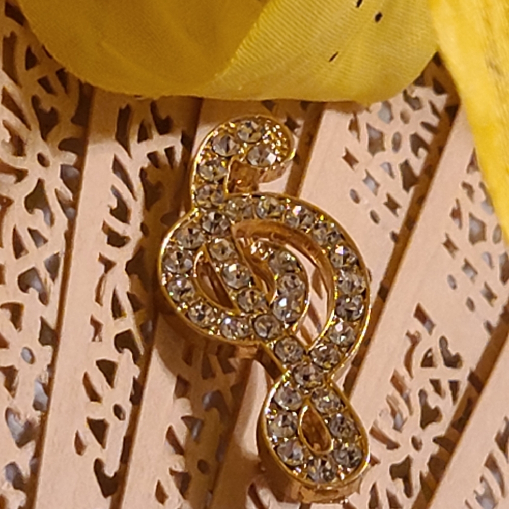 Music Note Brooch Pin - Picture 6 of 7